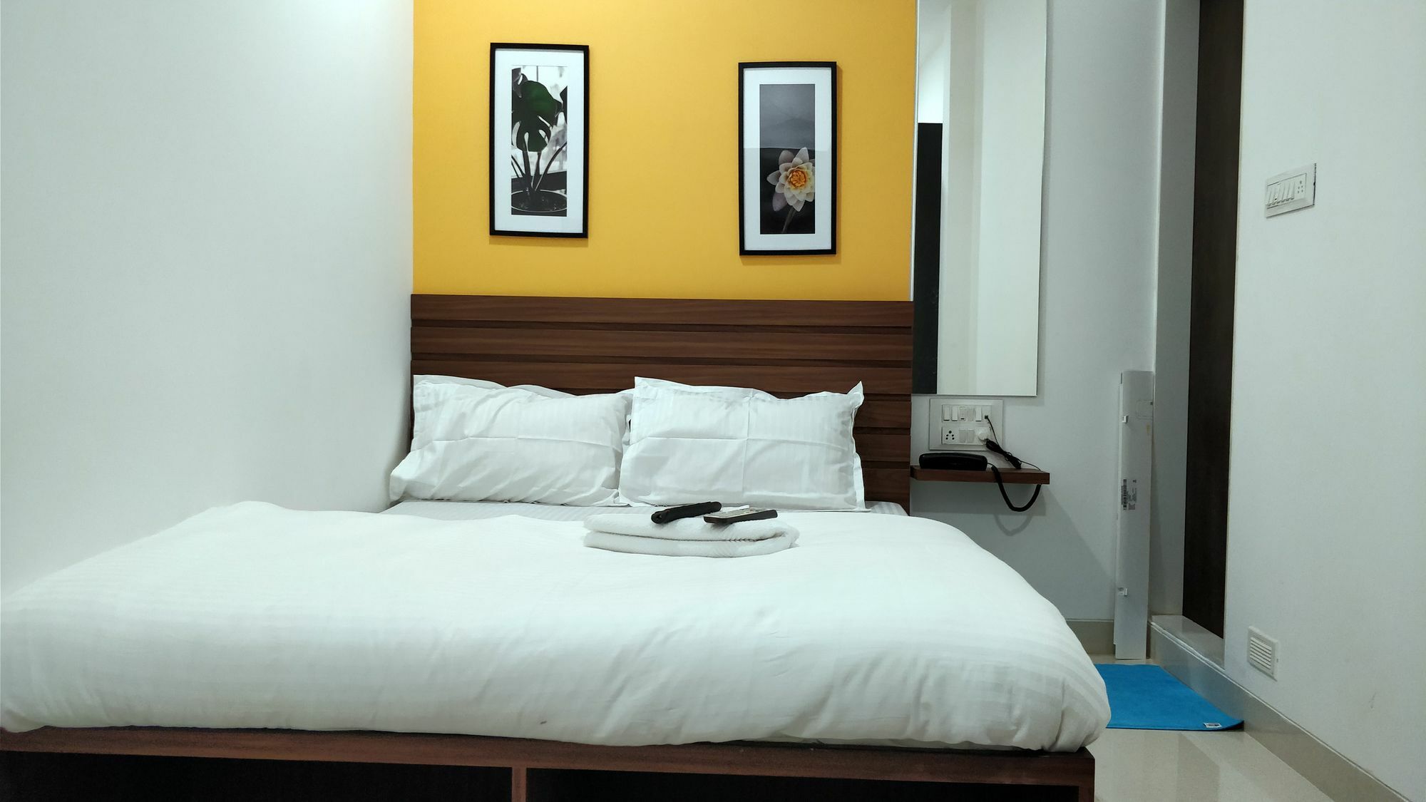 Oyo Flagship 13885 Metro Residency Hotel Mumbai Luaran gambar